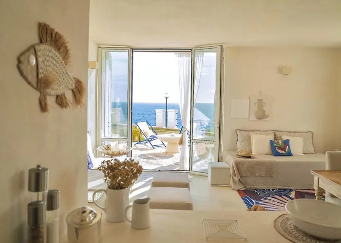 Apartmán Elegant Seafront House, Direct Access - Salento *
