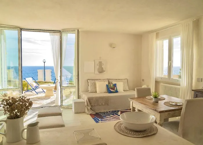 Elegant Seafront House, Direct Access - Salento Santa Cesarea Terme