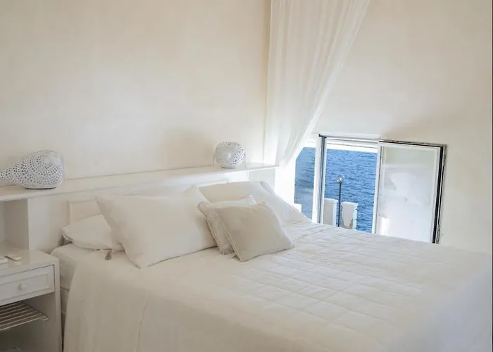 Elegant Seafront House, Direct Access - Salento Apartmán Santa Cesarea Terme