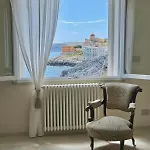 Elegant Seafront House, Direct Access - Salento