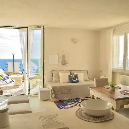 Elegant Seafront House, Direct Access - Salento Santa Cesarea Terme