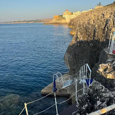 Apartment Elegant Seafront House, Direct Access - Salento Santa Cesarea Terme