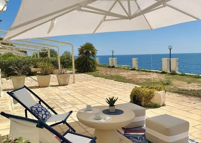 Elegant Seafront House, Direct Access - Salento Santa Cesarea Terme
